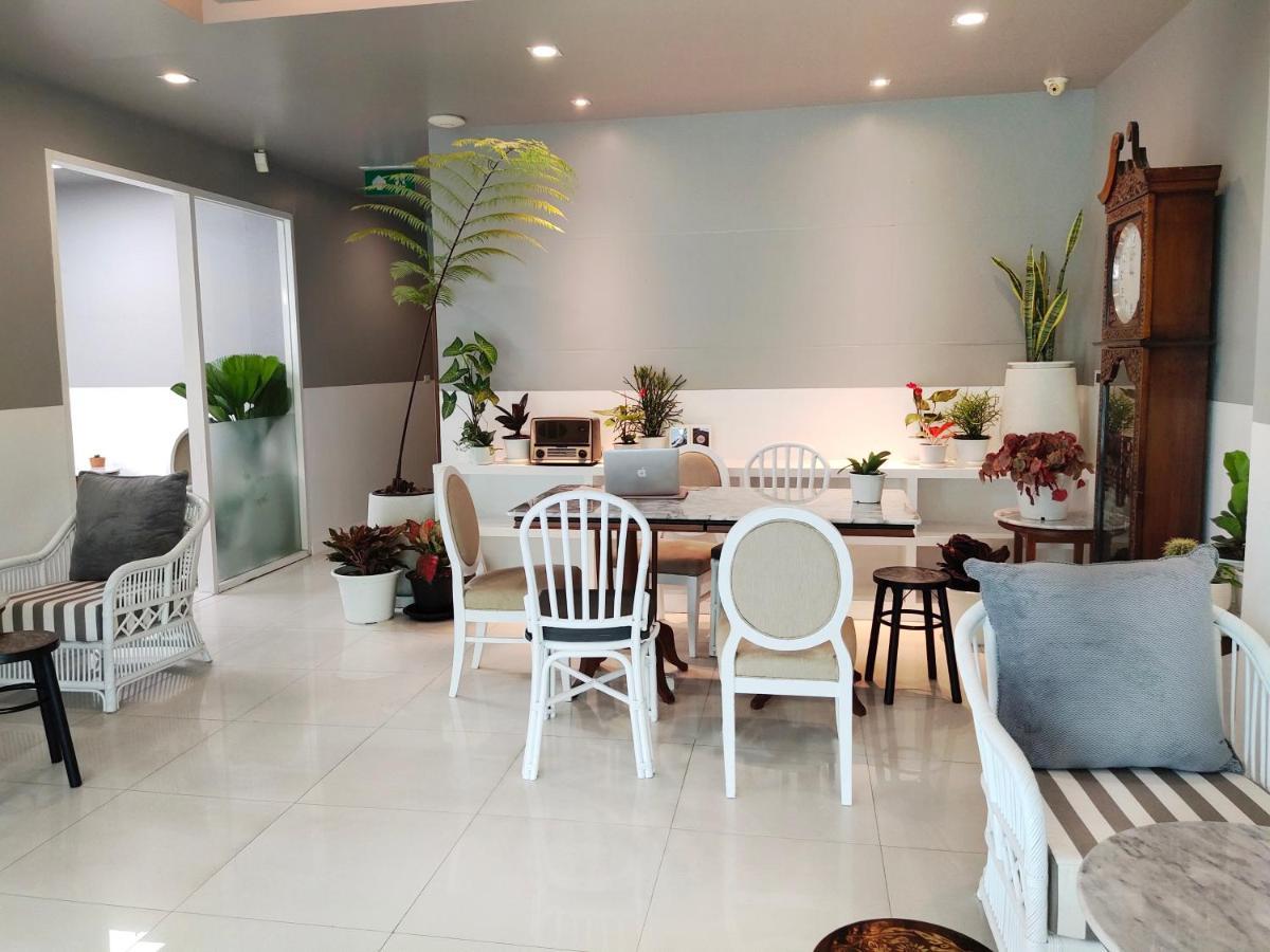 Ratana Hotel Rassada, Phuket Town- Sha Extra Plus Dış mekan fotoğraf