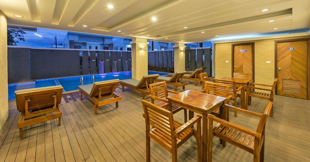 Ratana Hotel Rassada, Phuket Town- Sha Extra Plus Dış mekan fotoğraf