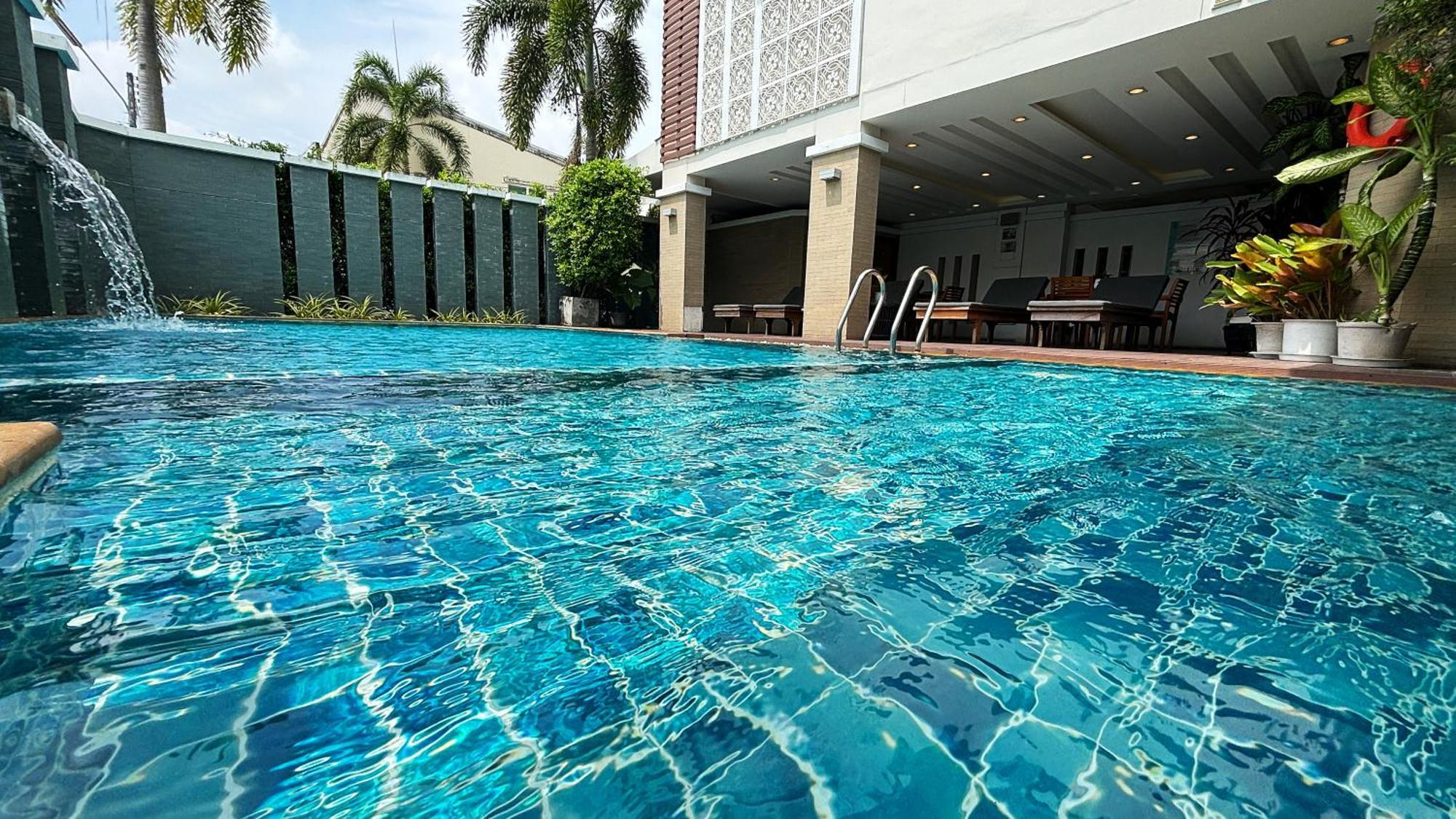 Ratana Hotel Rassada, Phuket Town- Sha Extra Plus Dış mekan fotoğraf